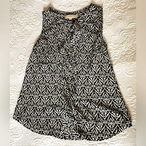 Ann Taylor Loft Black and White Pattern Top